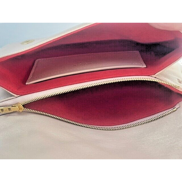 RARE Louis Vuitton Rose Coussin Pochette Heart Love Embossed Lambskin Crossbody - Picture 13 of 16